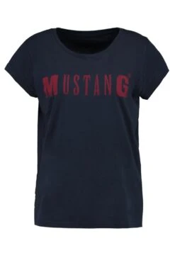 Mustang Logo - T-Shirt Print - Blue Nights 10 Mustang Logo - T-Shirt Print - Blue Nights -Mustang Verkoop 0fceb73ae8a44c2d996aca7d3081b99f