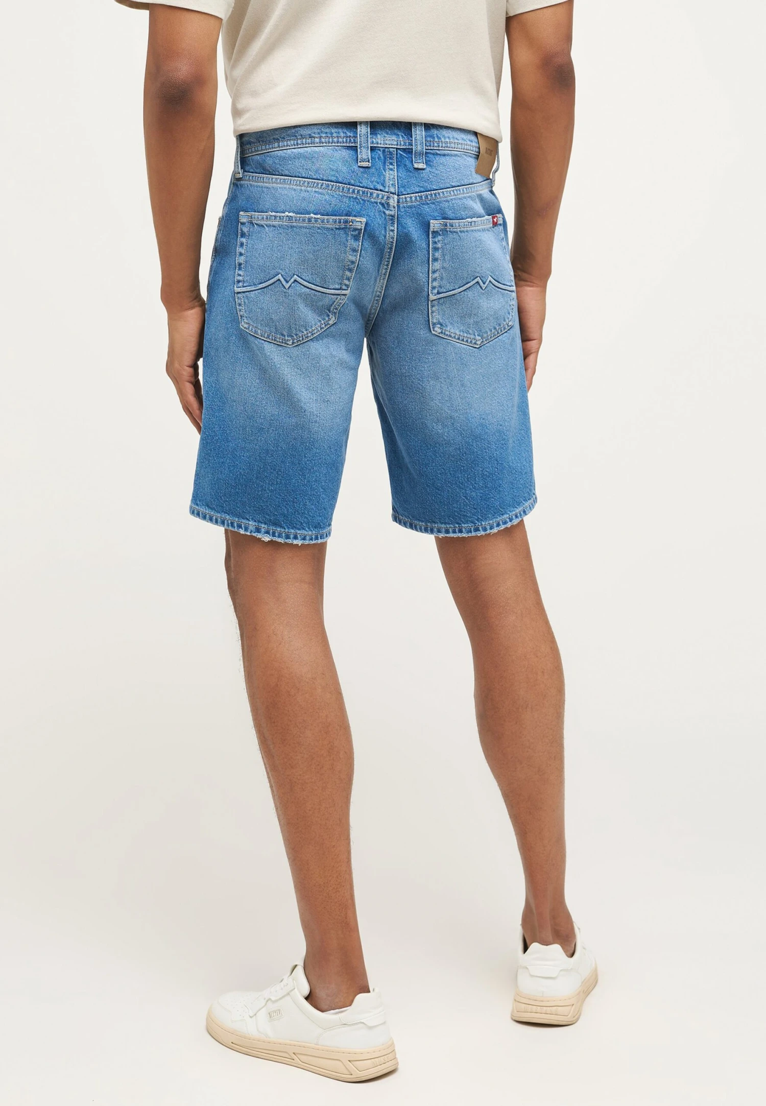 Mustang Style Denver - Jeansshort - Blau 4 Mustang Style Denver - Jeansshort - Blau - Afbeelding 2