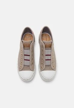 Mustang Sneakers Laag - Silbergrau -Mustang Verkoop 2507e3c9e93f4b6986e583ea10b3bd36