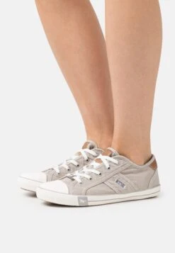 Mustang Sneakers Laag - Seidengrau