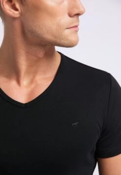 Mustang Aaron - T-Shirt Basic - Black 13 Mustang Aaron - T-Shirt Basic - Black -Mustang Verkoop 4096c0a13c134cbf94355d438ec8c0ca