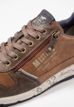 Mustang Sneakers Laag - Kastanie -Mustang Verkoop 4f499d1a89b949b2ba641e9b98569b22