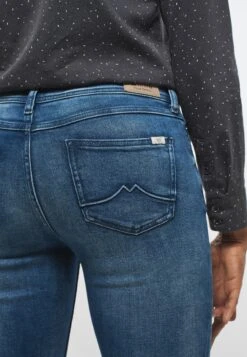 Mustang Jasmin- Slim Fit Jeans - Blau 12 Mustang Jasmin- Slim Fit Jeans - Blau -Mustang Verkoop 50456cef5a2844b5b16de97f4c0ee1f0