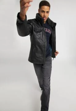 Mustang Leren Jassen Tussenjas Walker FF Heren Zwart -Mustang Verkoop 6485a05f1112ae72dcc03ee261ef8d56