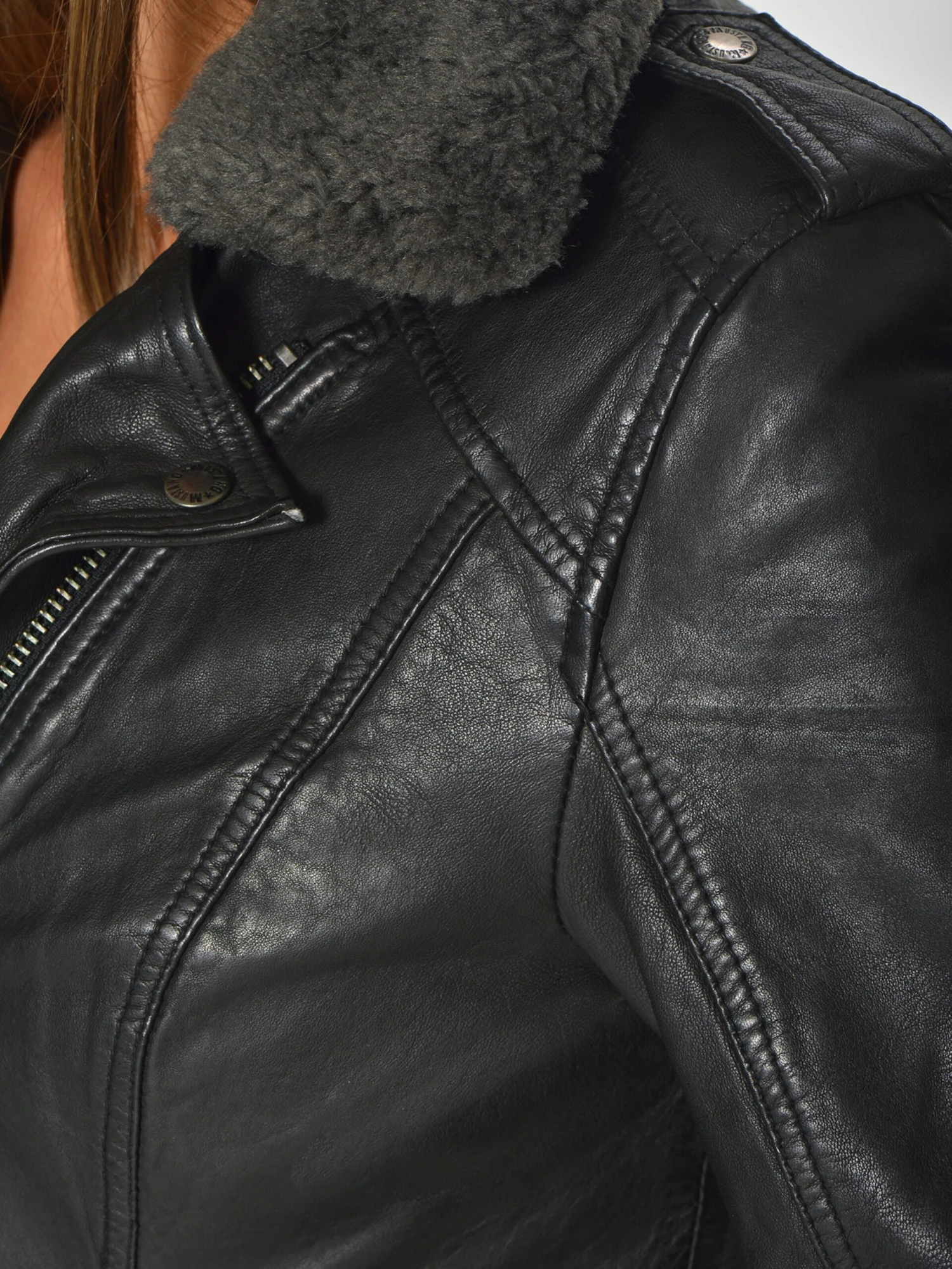 Mustang Leren Jassen Tussenjas Grenada FF Dames Zwart 8 Mustang Leren Jassen Tussenjas Grenada FF Dames Zwart - Afbeelding 6