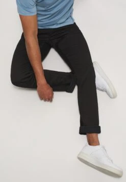 Mustang Style Oregon - Jeans Tapered Fit - Schwarz -Mustang Verkoop 76bb32256fa34c5bb46ab0b5420db679