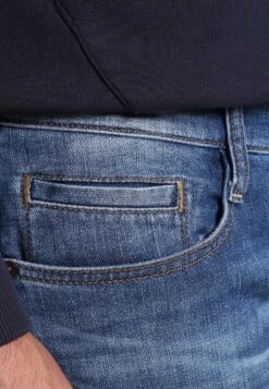 Mustang Oregon Tapered - Jeans Tapered Fit - Light Scratched Used 11 Mustang Oregon Tapered - Jeans Tapered Fit - Light Scratched Used -Mustang Verkoop 77325803a3a6455ab281811c26d47342