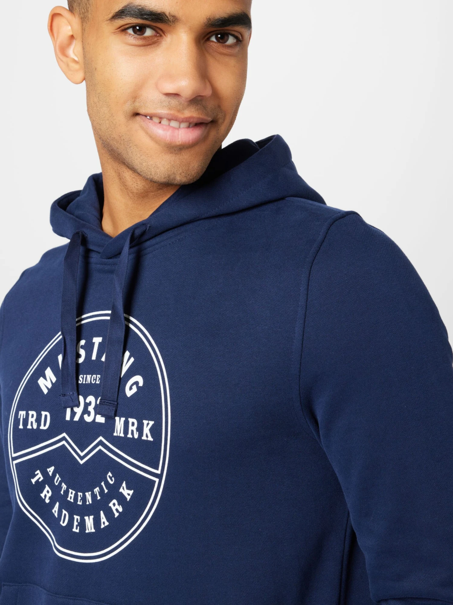 Mustang Hoodies Sweatshirt Bennet Heren Navy 4 Mustang Hoodies Sweatshirt Bennet Heren Navy - Afbeelding 2