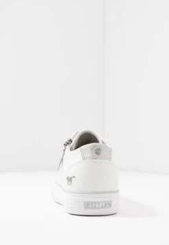 Mustang Sneakers Laag - Weiß -Mustang Verkoop 7e269e73ec7f458f976fbb8fc06fc1e0