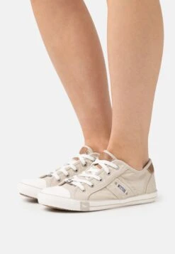 Mustang Sneakers Laag - Ivory