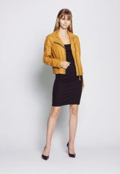 Mustang Leren Jassen Tussenjas Dames Geel 14 Mustang Leren Jassen Tussenjas Dames Geel -Mustang Verkoop 886912f27320def904ea3da858402f37