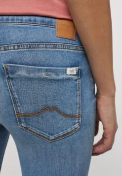 Mustang Quincy - Slim Fit Jeans - Blau 11 Mustang Quincy - Slim Fit Jeans - Blau -Mustang Verkoop 8c29e5b54b4b492483911722b025c876