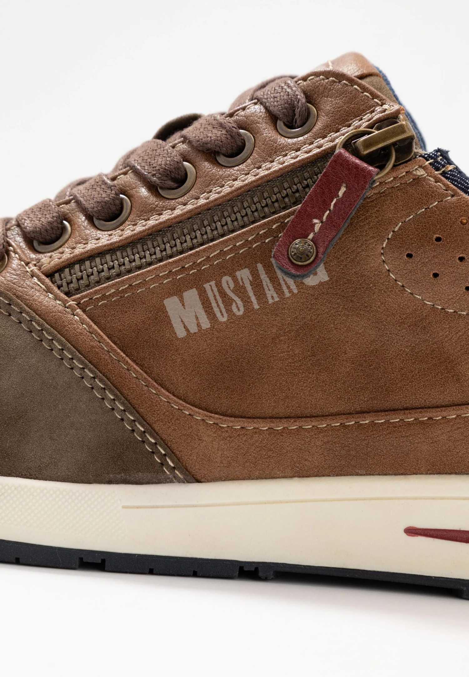 Mustang Sneakers Laag - Hellbraun 8 Mustang Sneakers Laag - Hellbraun - Afbeelding 6