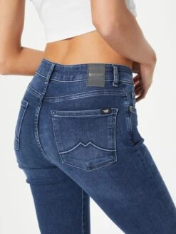 Mustang Straight Regular Jeans Crosby Dames Blauw 11 Mustang Straight Regular Jeans Crosby Dames Blauw -Mustang Verkoop b86692477db284baa97dd14f393fbc5e