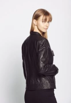 Mustang Leren Jassen Tussenjas Ryana Dames Zwart -Mustang Verkoop d068d6a8398db6e2fbbb8de3f3ce14cf