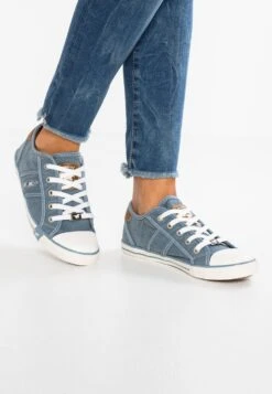 Mustang Sneakers Laag - Himmelblau