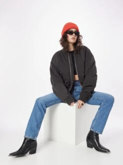 Mustang Straight Regular Jeans Dames Blauw 11 Mustang Straight Regular Jeans Dames Blauw -Mustang Verkoop ff1ba3e6632c34c8dd26a7bce9a85add