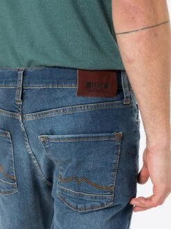 Mustang Straight Regular Jeans Vegas Heren Donkerblauw 11 Mustang Straight Regular Jeans Vegas Heren Donkerblauw -Mustang Verkoop ff20d755b7a0a4168848d7385052ee40